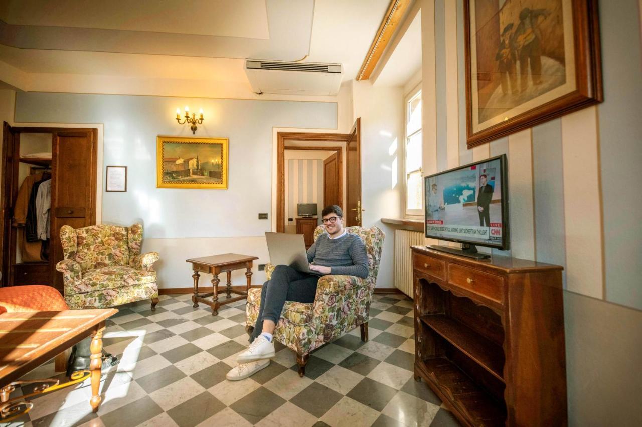Park Regina - With Air-condition And Pool 3*