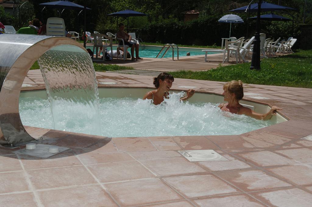 Park Regina - With Air-condition And Pool Hotel Bagni di Lucca